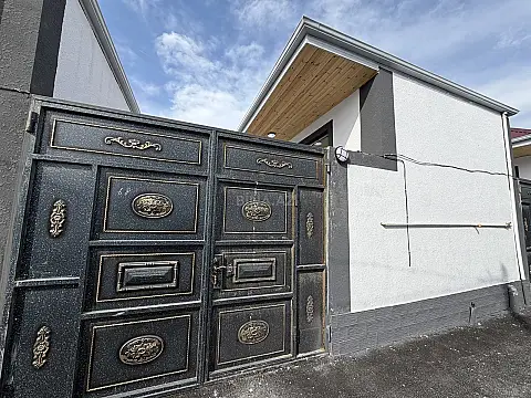 Satılır 2 otaqlı həyət evi 55 m²