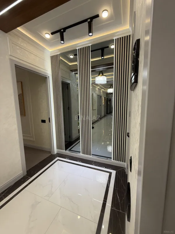 Satılır 3 otaqlı mənzil 160 m²