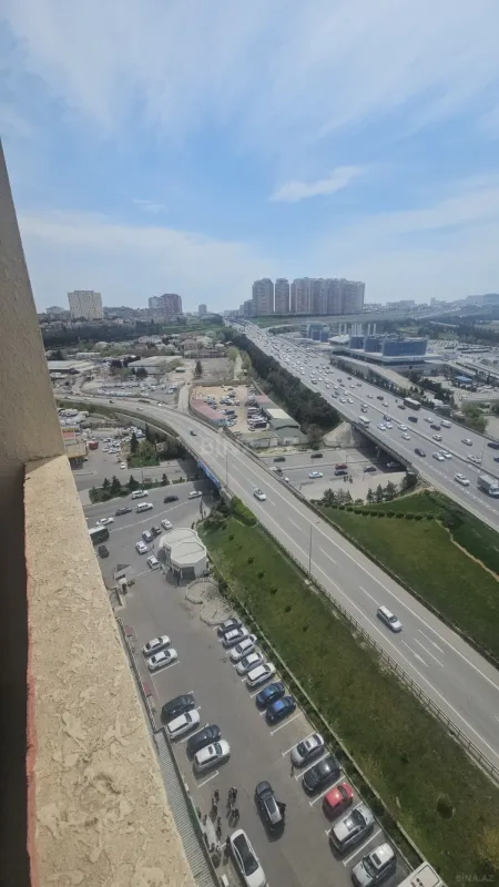 Satılır 3 otaqlı mənzil 149 m²