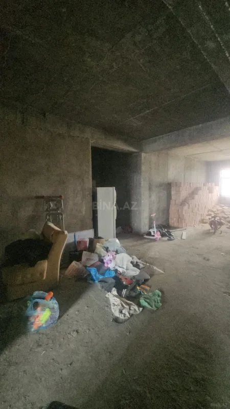 Satılır 3 otaqlı mənzil 149 m²