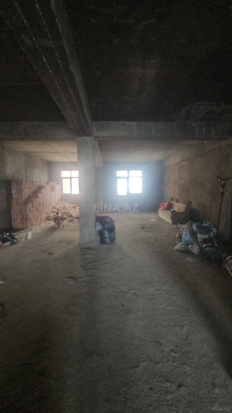 Satılır 3 otaqlı mənzil 149 m²