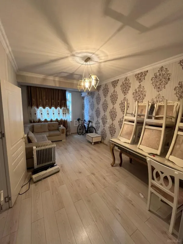 Satılır 2 otaqlı mənzil 62 m²