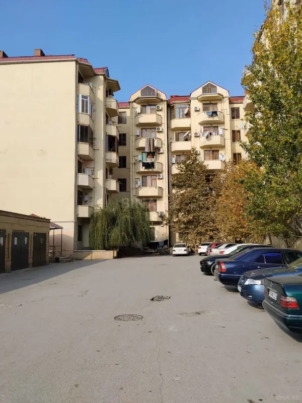Satılır 3 otaqlı mənzil 82 m²