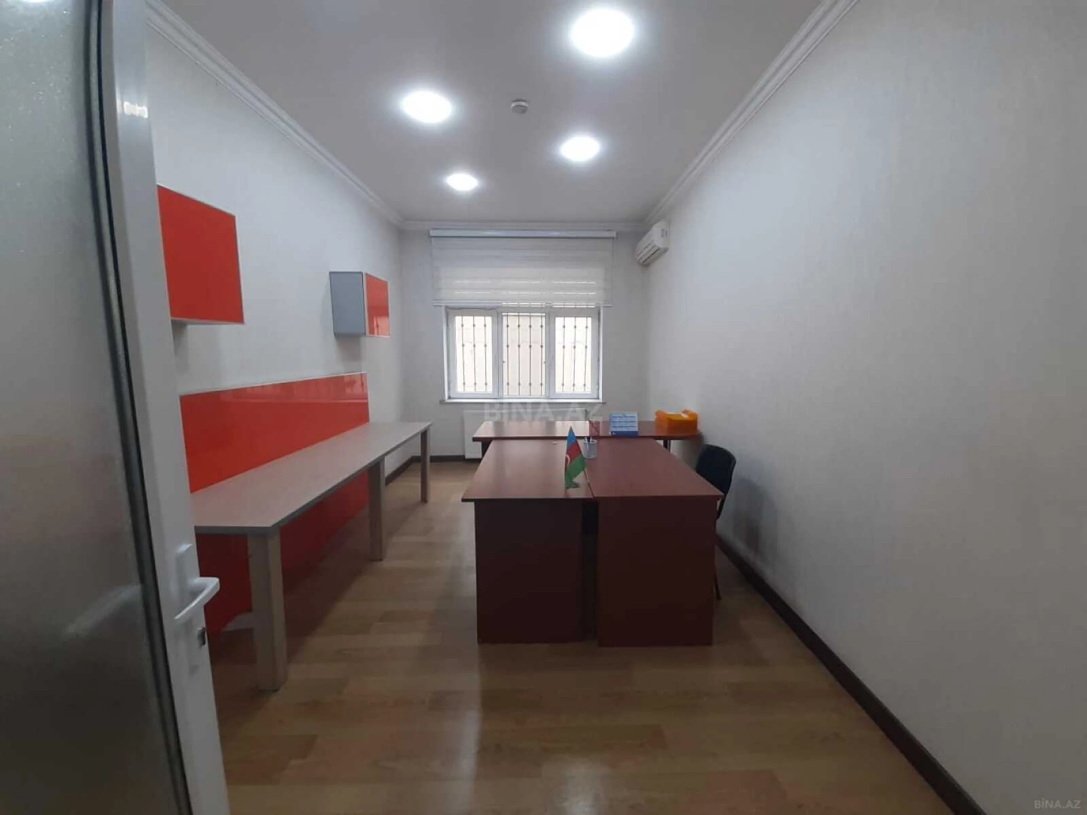 Satılır obyekt 250 m²