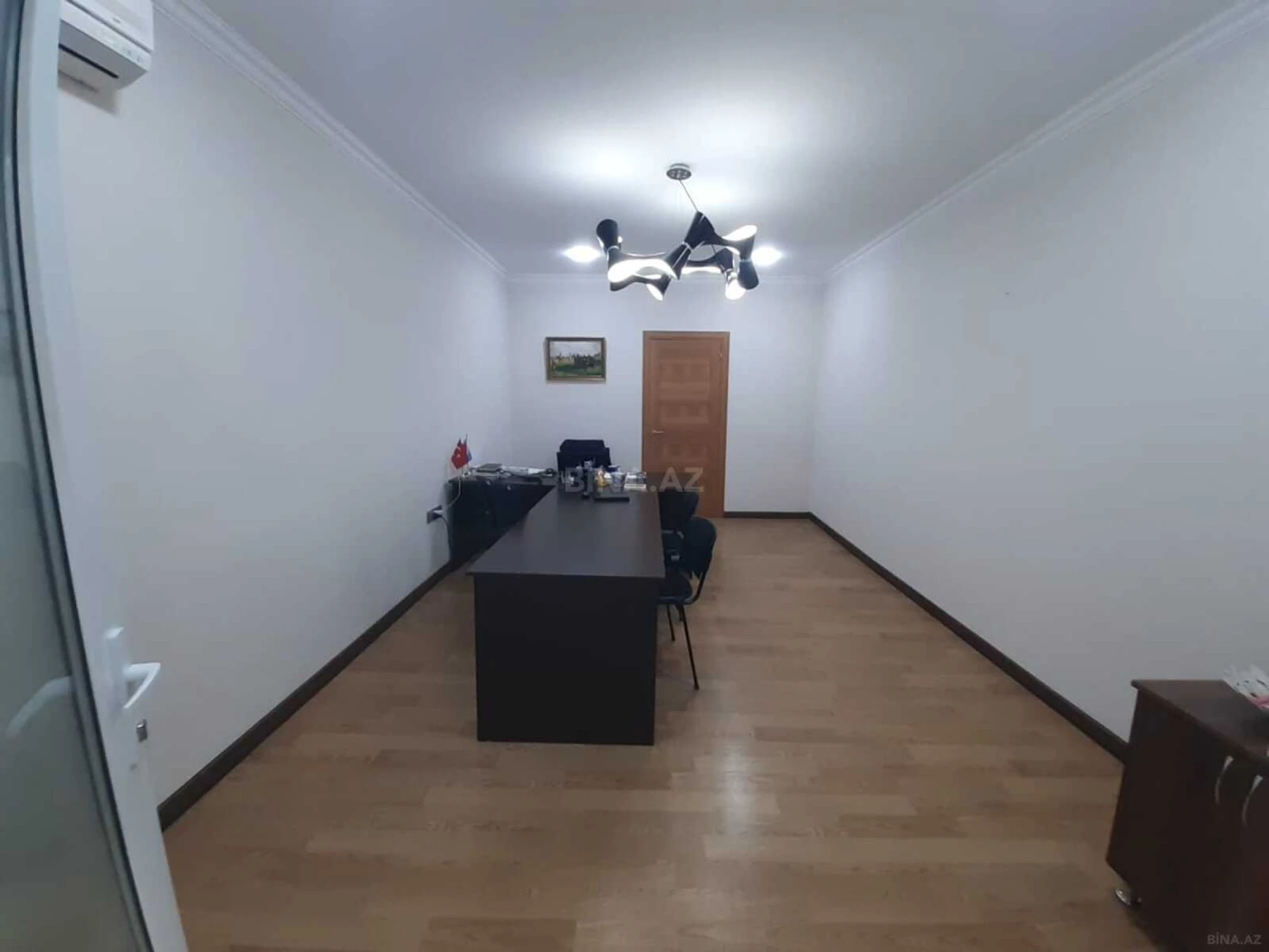 Satılır obyekt 250 m²