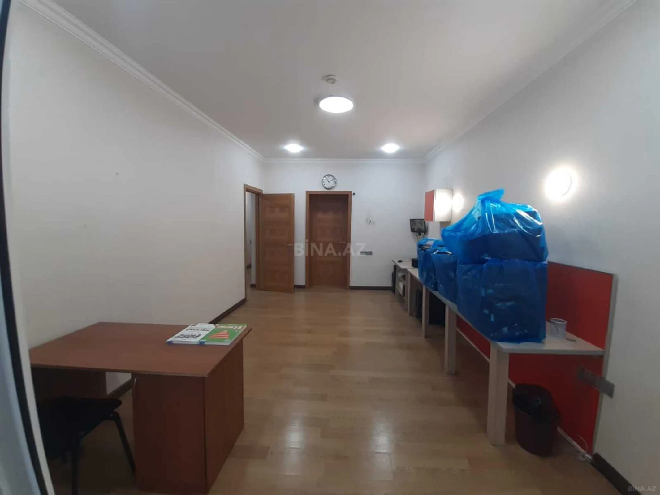 Satılır obyekt 250 m²