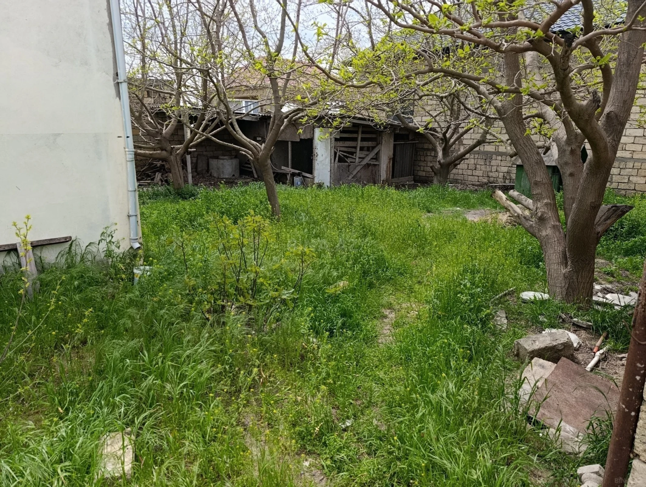 Satılır 4 otaqlı həyət evi 140 m²