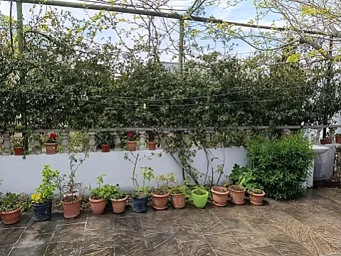 Satılır 4 otaqlı həyət evi 140 m²