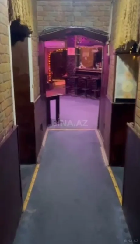 Satılır obyekt 243 m²