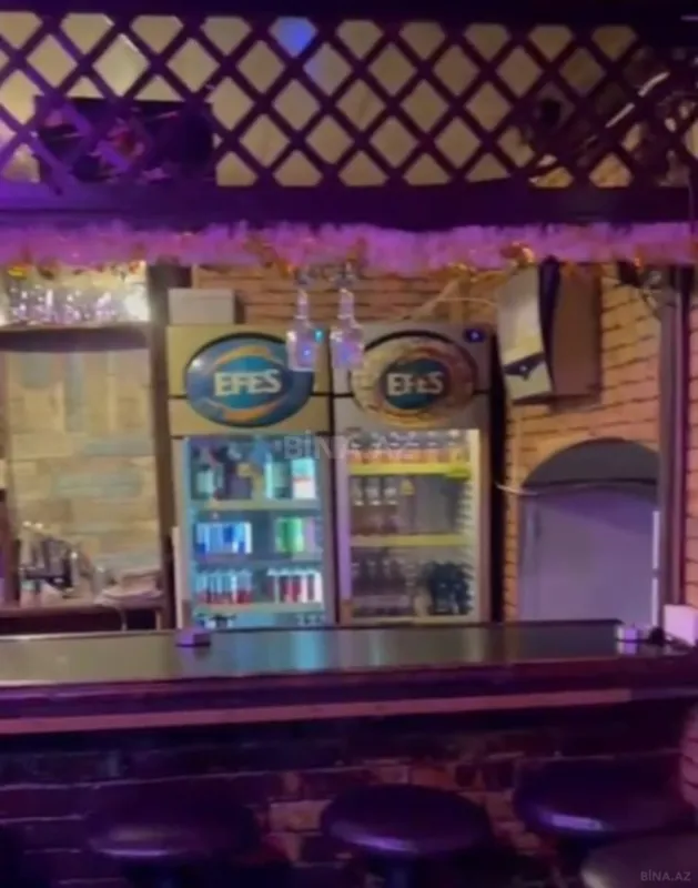 Satılır obyekt 243 m²