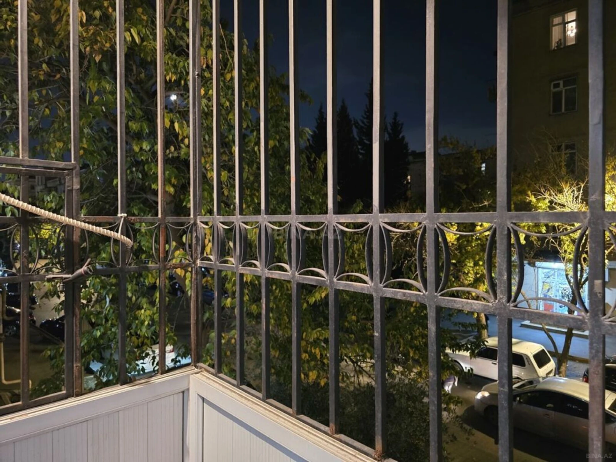 Kirayə verilir 8 otaqlı ofis 160 m²