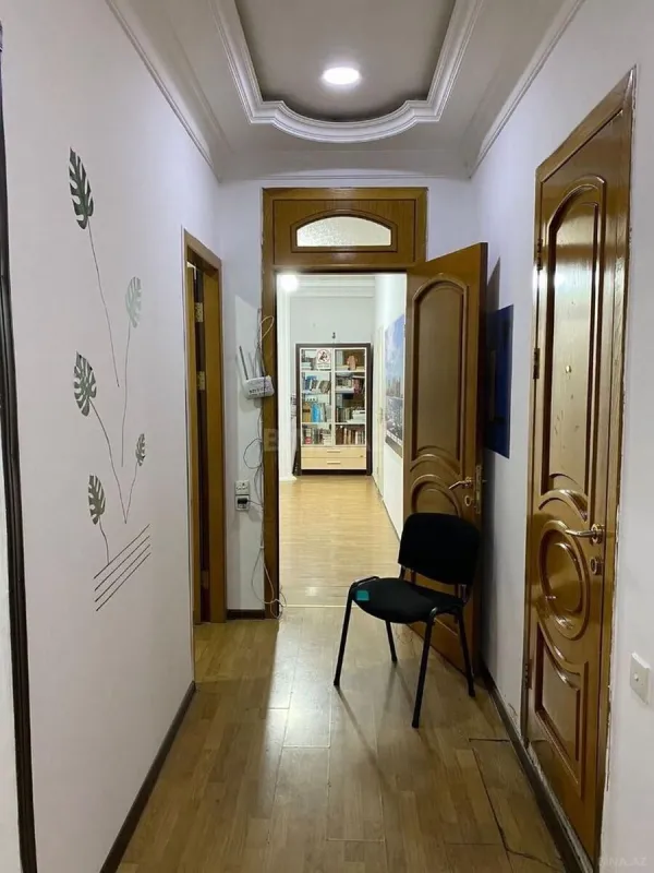 Kirayə verilir 8 otaqlı ofis 160 m²