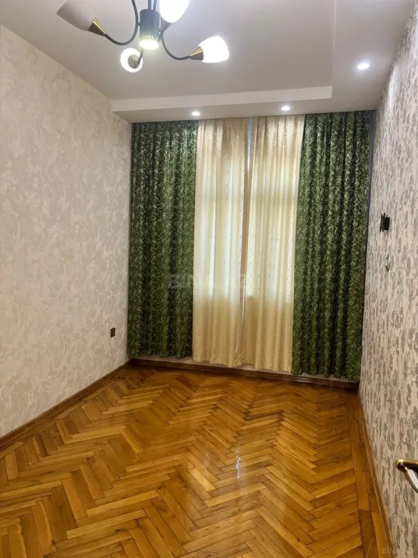 Kirayə verilir 3 otaqlı mənzil 70 m²