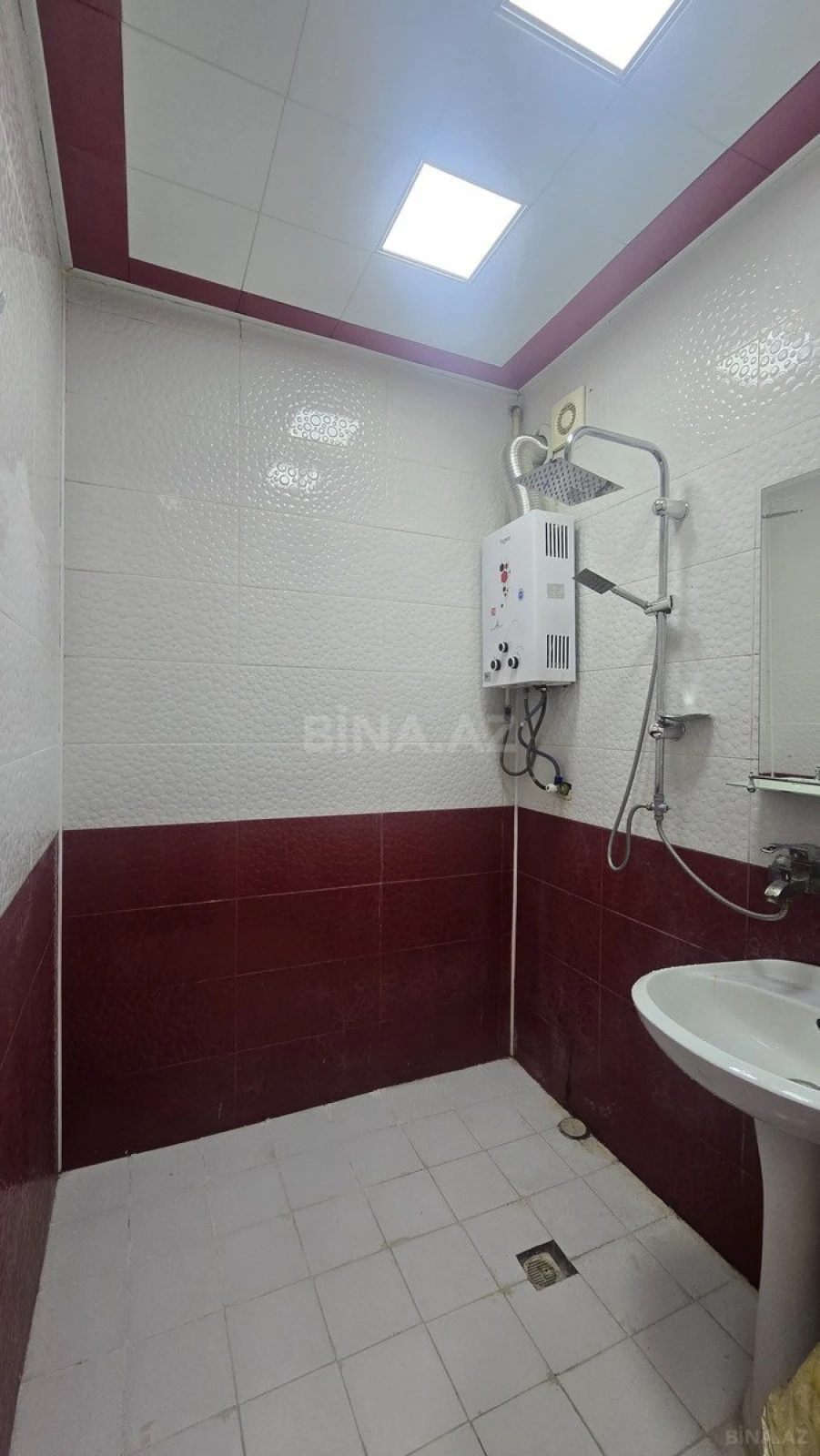 Kirayə verilir 2 otaqlı mənzil 55 m²