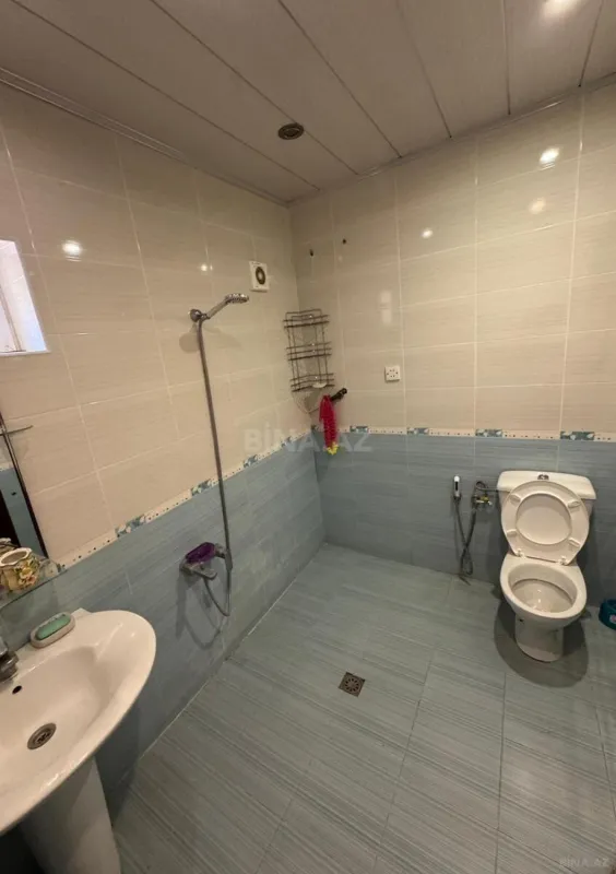 Kirayə verilir 5 otaqlı həyət evi 250 m²