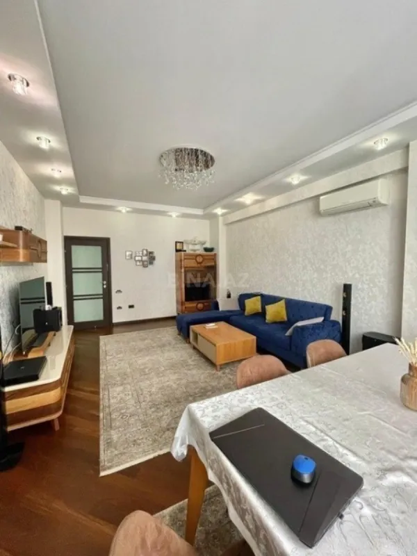 Satılır 3 otaqlı mənzil 125 m²