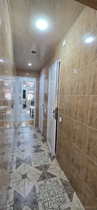Satılır 5 otaqlı mənzil 110 m²