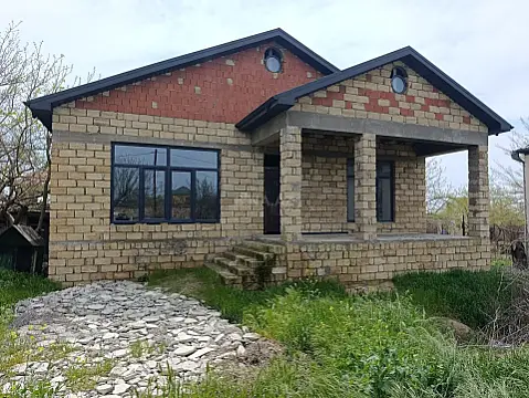 Satılır 3 otaqlı həyət evi 120 m²