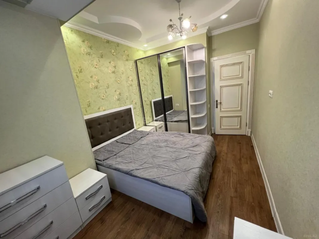 Kirayə verilir 3 otaqlı mənzil 100 m²