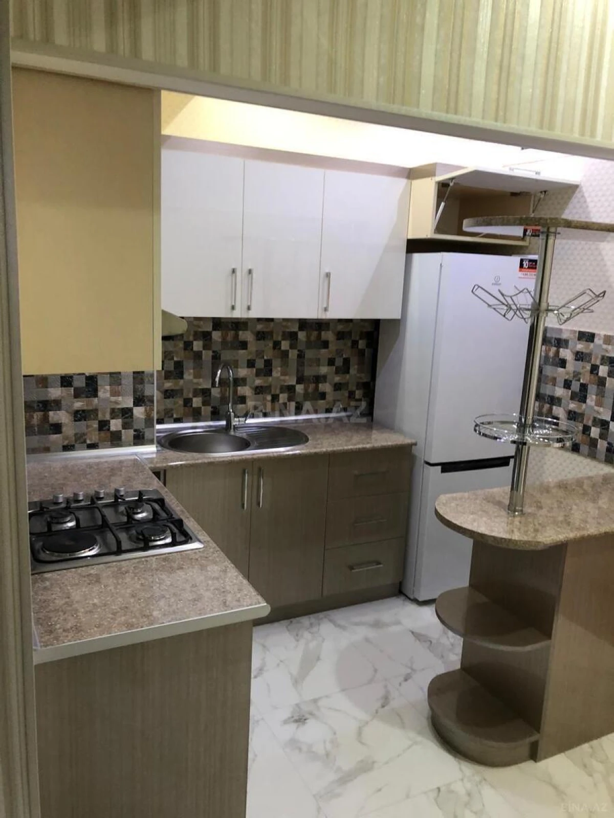 Kirayə verilir 3 otaqlı mənzil 100 m²