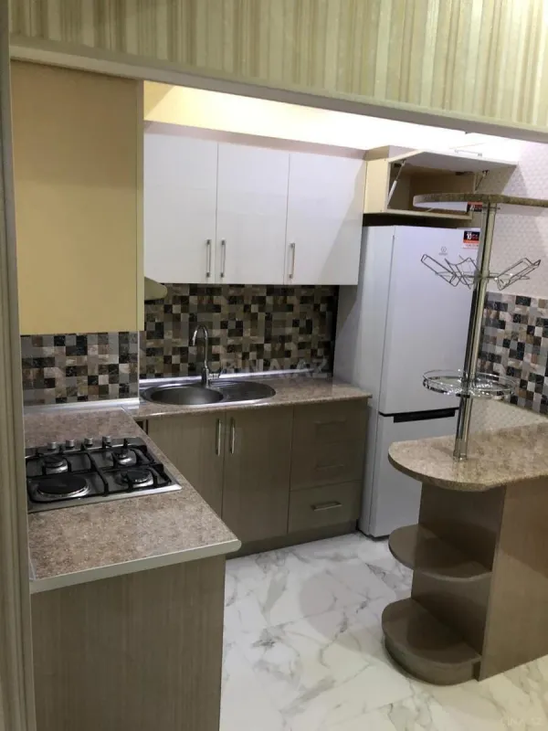 Kirayə verilir 3 otaqlı mənzil 100 m²