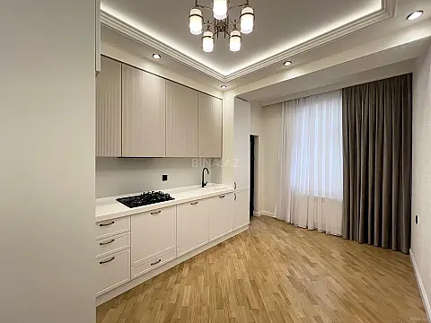 Satılır 3 otaqlı mənzil 105 m²