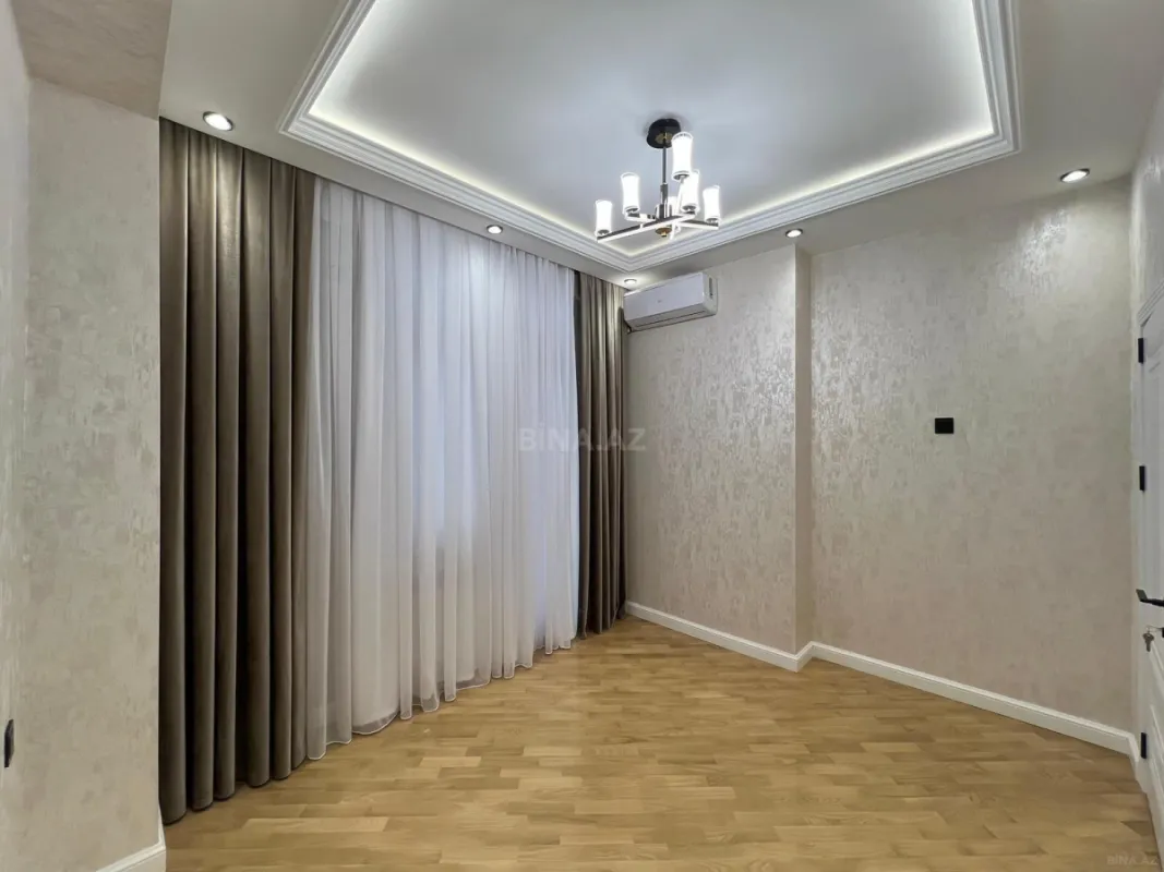 Satılır 3 otaqlı mənzil 105 m²