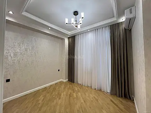 Satılır 3 otaqlı mənzil 105 m²