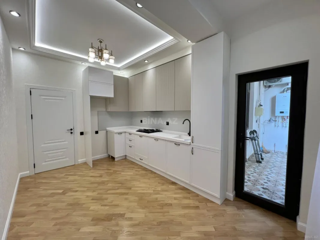 Satılır 3 otaqlı mənzil 105 m²