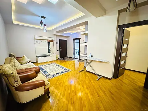 Kirayə verilir 3 otaqlı mənzil 170 m²