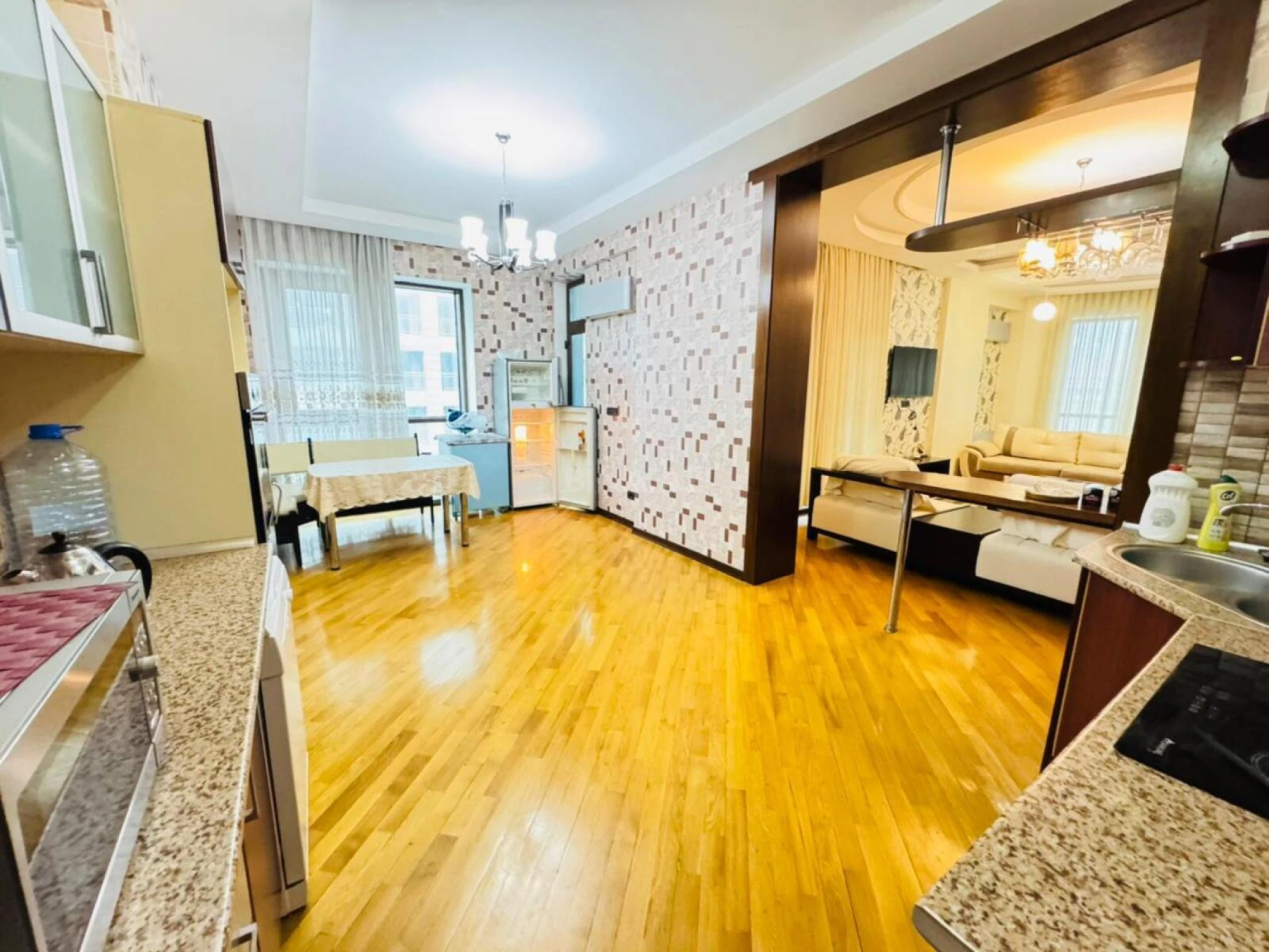 Kirayə verilir 3 otaqlı mənzil 170 m²
