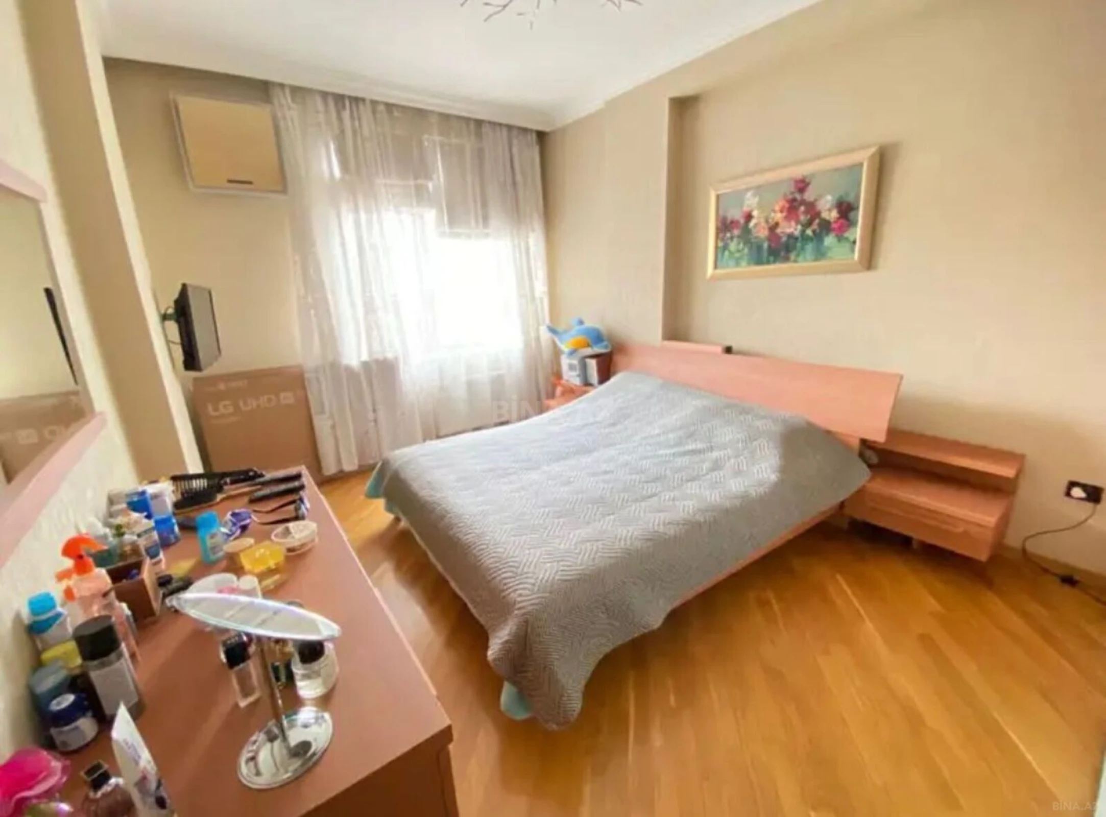 Satılır 3 otaqlı mənzil 130 m²