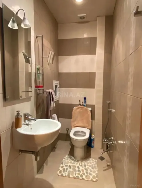 Satılır 3 otaqlı mənzil 130 m²