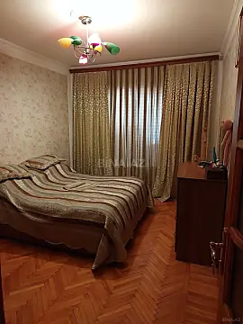 Satılır 4 otaqlı mənzil 100 m²