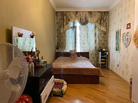 Kirayə verilir 2 otaqlı mənzil 91 m²