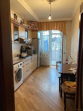 Kirayə verilir 2 otaqlı mənzil 91 m²