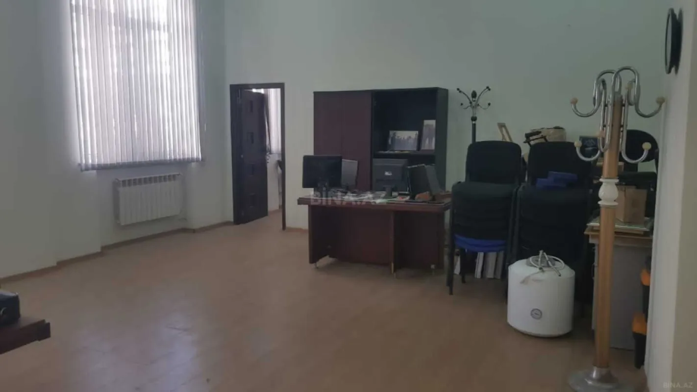 Kirayə verilir 2 otaqlı ofis 250 m²