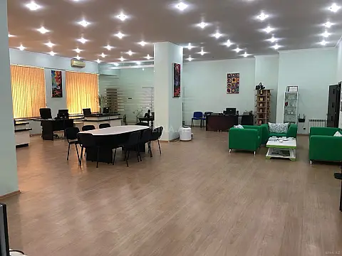 Kirayə verilir 2 otaqlı ofis 250 m² — Bakı 2 otaq 250.00 m²