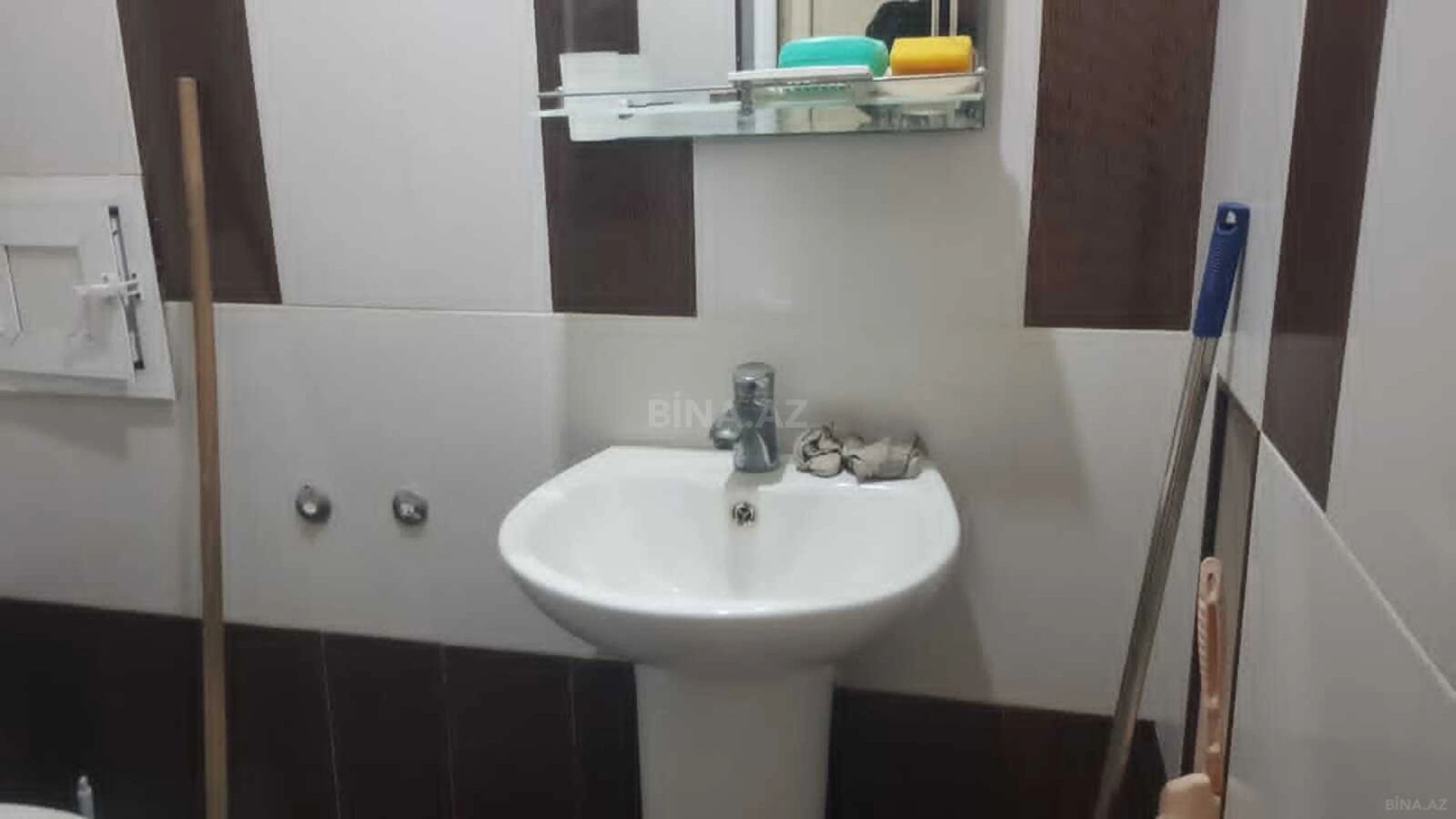 Kirayə verilir 2 otaqlı ofis 250 m²