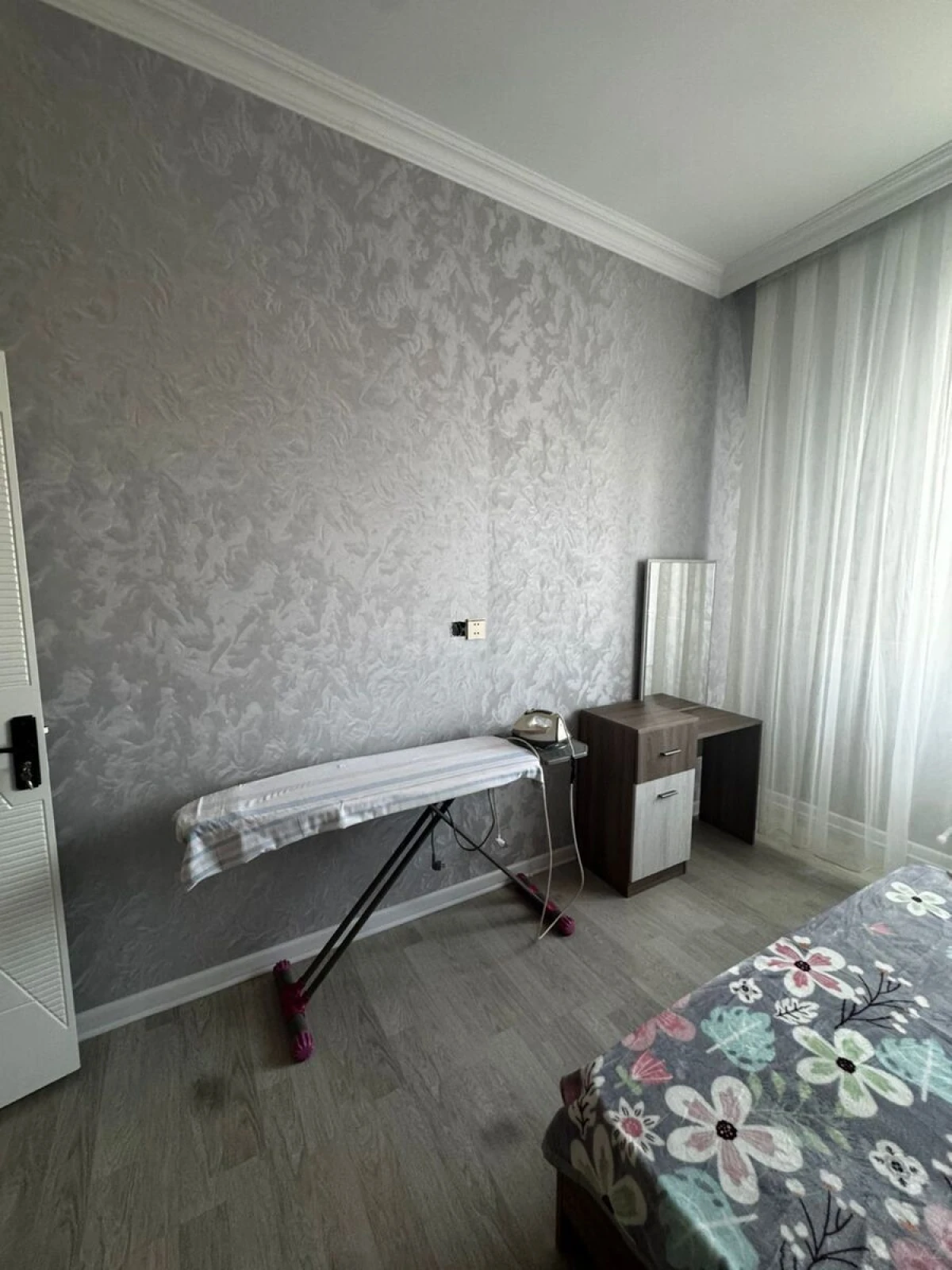 Kirayə verilir 2 otaqlı mənzil 74 m²