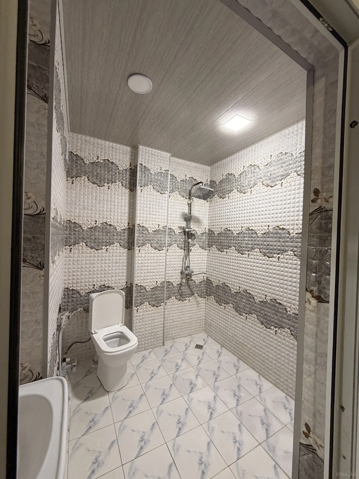 Kirayə verilir 2 otaqlı mənzil 55 m²