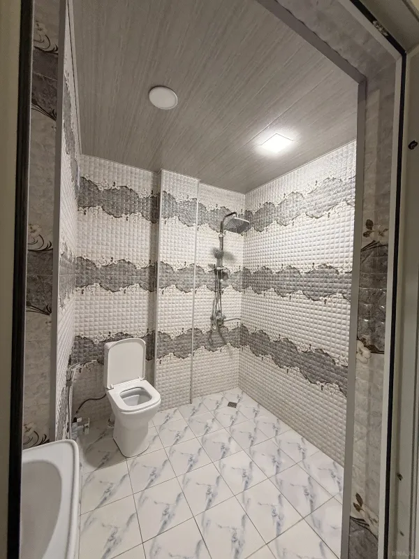 Kirayə verilir 2 otaqlı mənzil 55 m²