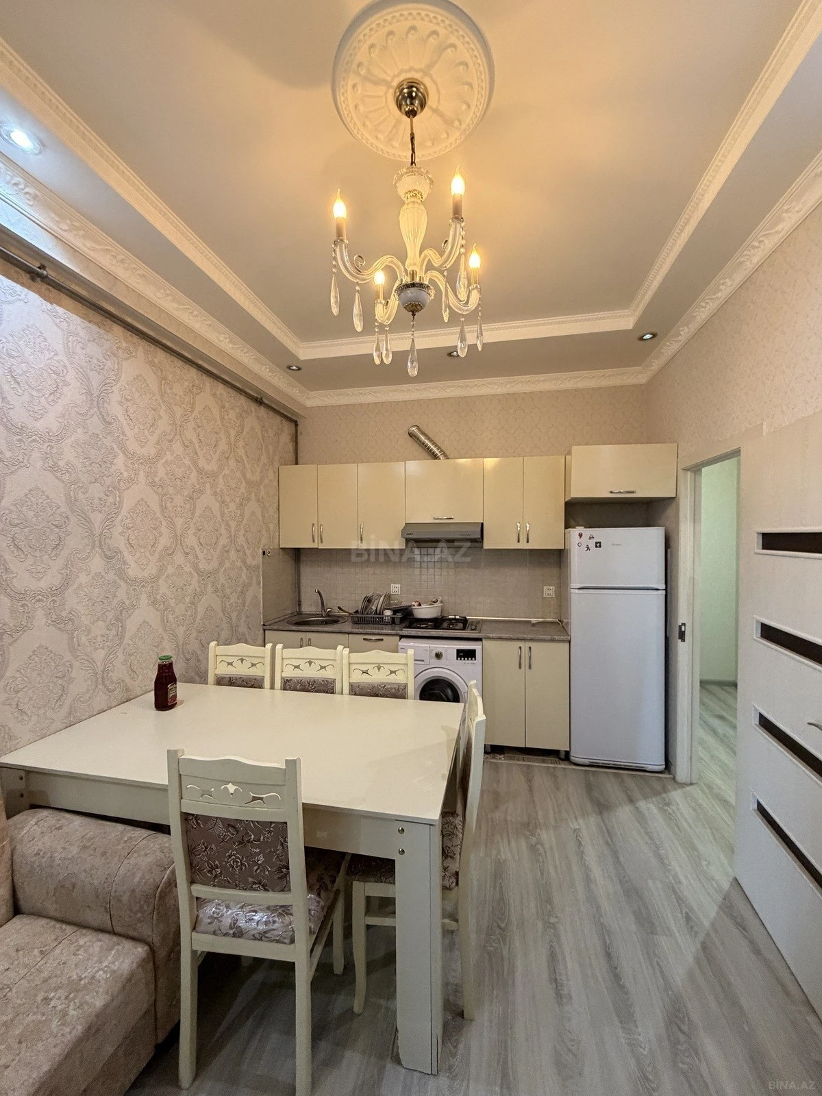 Kirayə verilir 2 otaqlı mənzil 55 m²