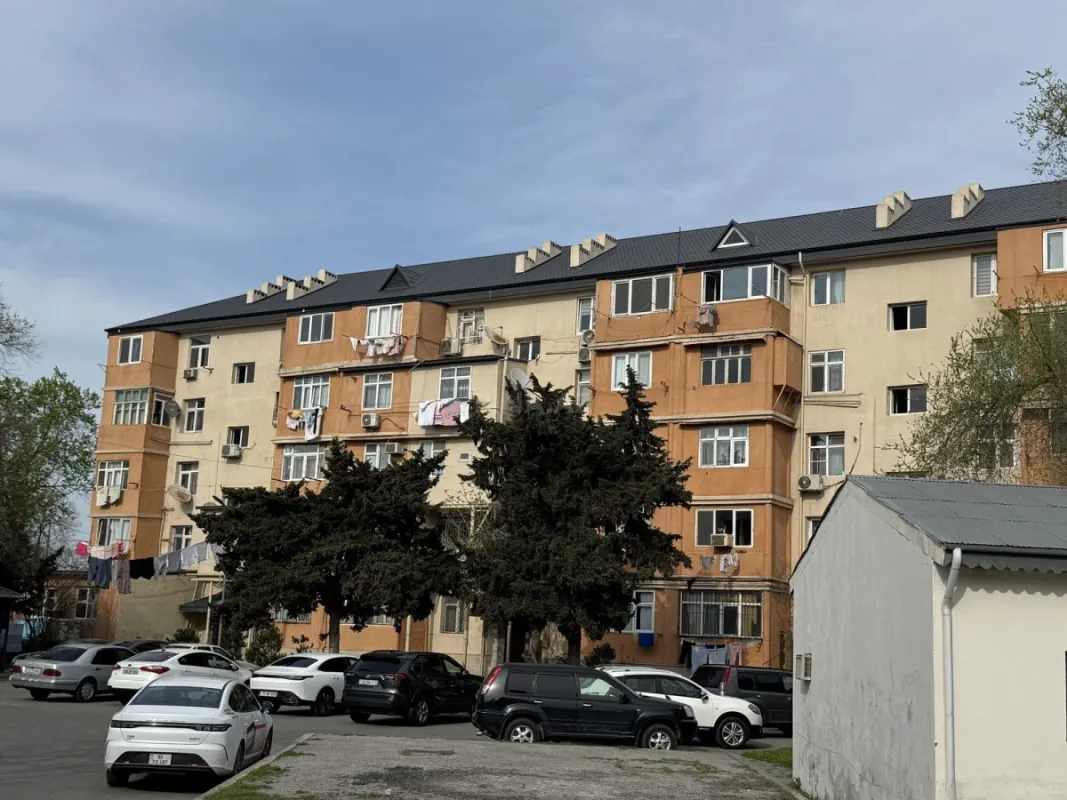 Satılır 2 otaqlı mənzil 48 m²