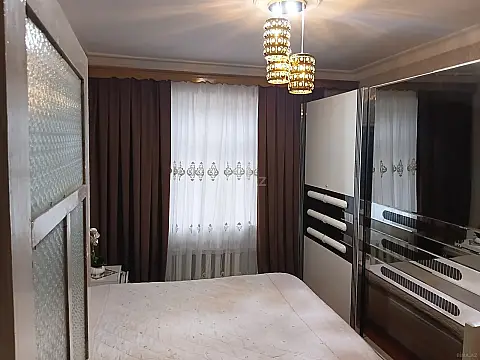 Satılır 4 otaqlı mənzil 93.5 m²