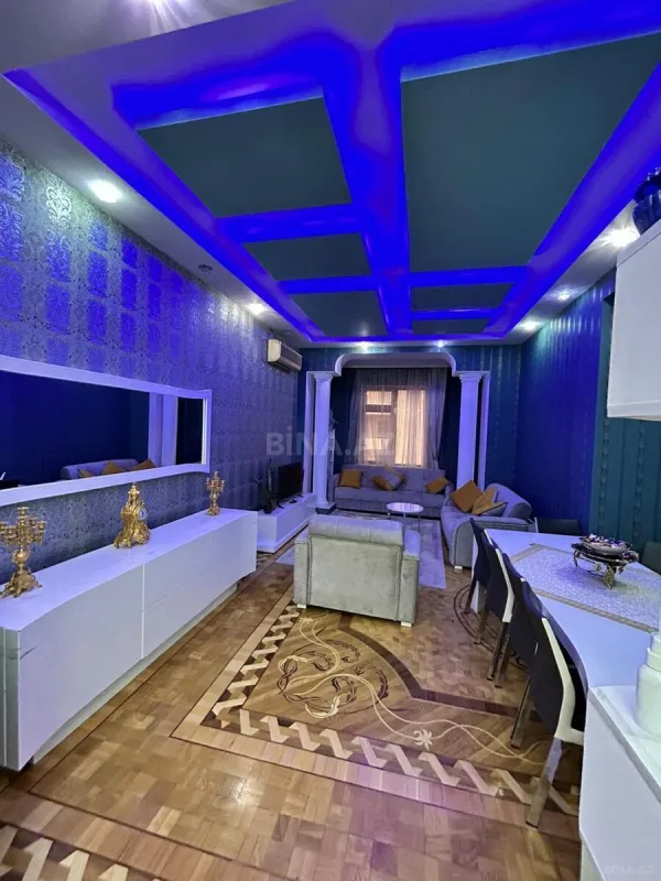 Kirayə verilir 4 otaqlı mənzil 165 m²