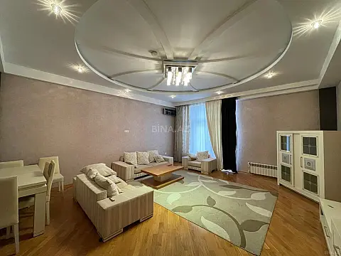 Kirayə verilir 3 otaqlı mənzil 150 m²