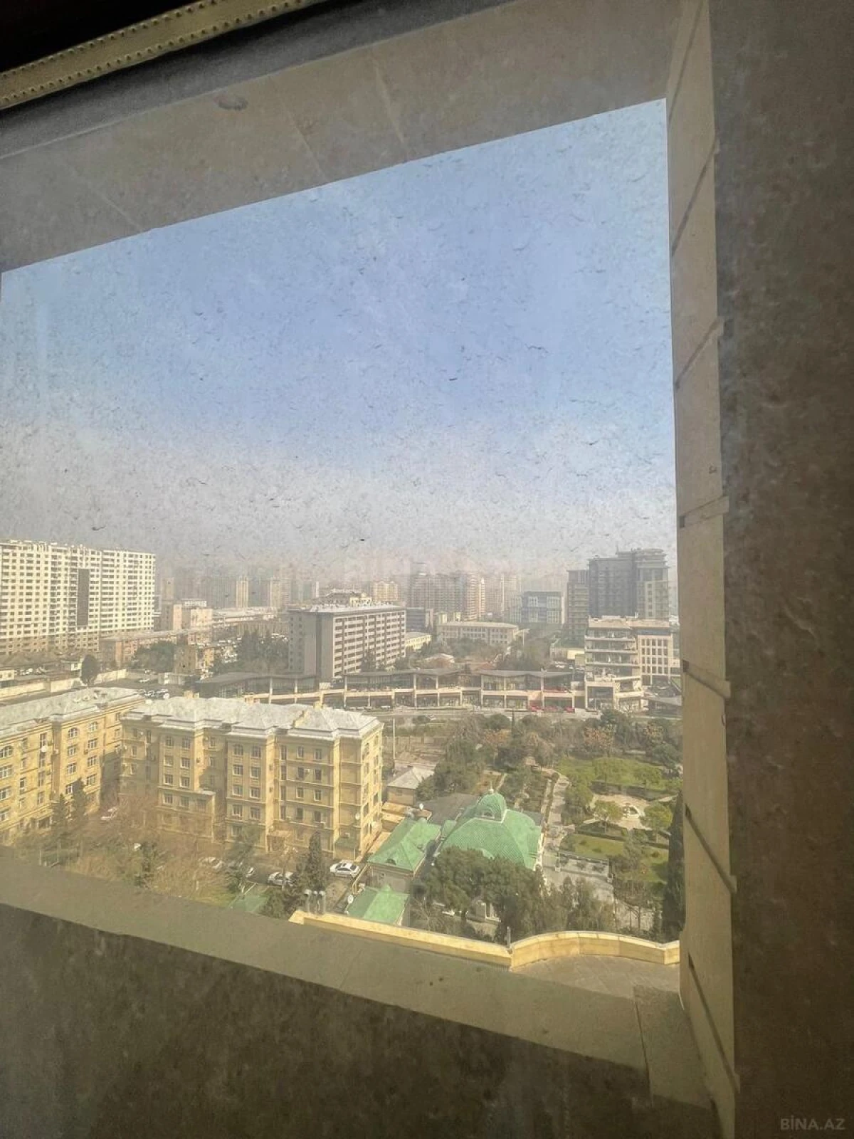 Kirayə verilir 3 otaqlı mənzil 150 m²