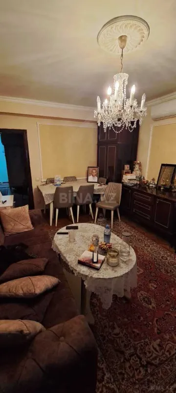 Satılır 2 otaqlı mənzil 60 m²