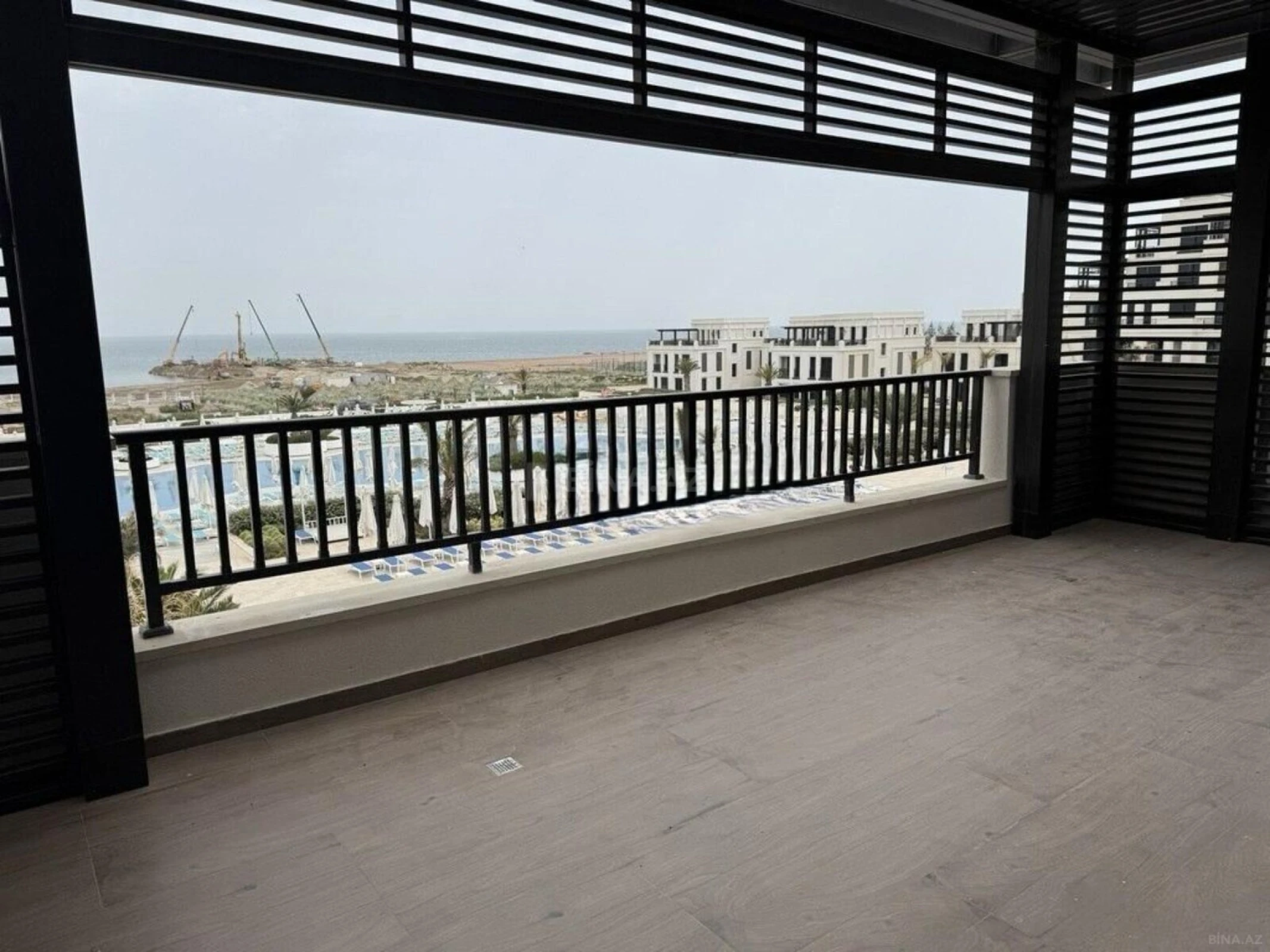 Kirayə verilir 3 otaqlı mənzil 150 m²